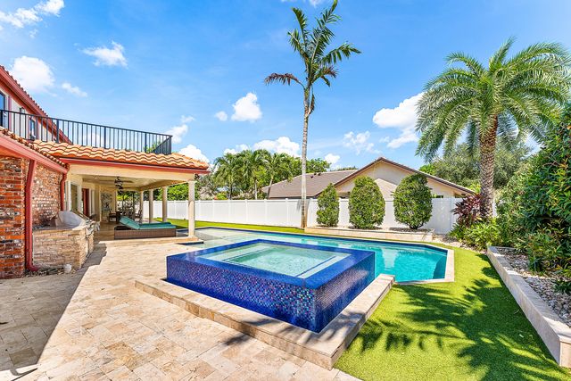 3790 Kings Way, Boca Raton, FL 33434