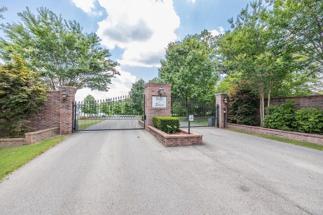 52 SALEM OAKS CV, Atoka, TN 38004