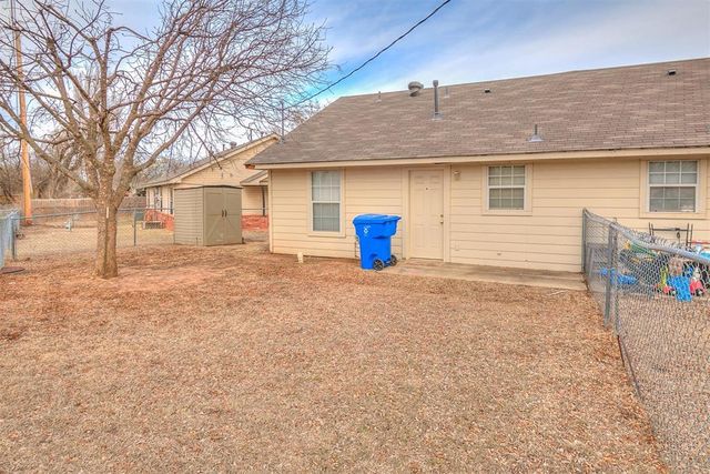828 Russell Circle, Norman, OK 73071