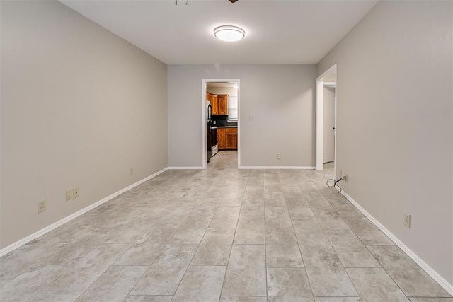 828 Russell Circle, Norman, OK 73071