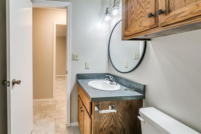 828 Russell Circle, Norman, OK 73071