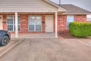 828 Russell Circle, Norman, OK 73071