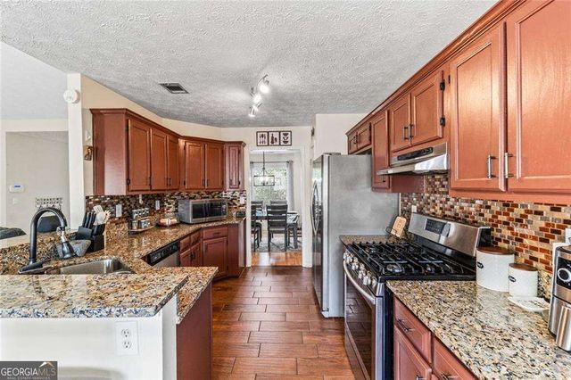 242 Birch Circle, Riverdale, GA 30274