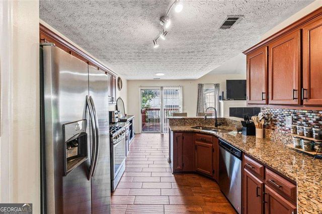 242 Birch Circle, Riverdale, GA 30274