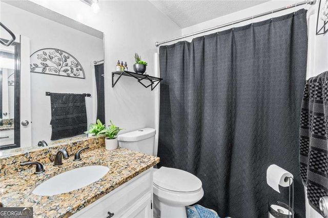 242 Birch Circle, Riverdale, GA 30274
