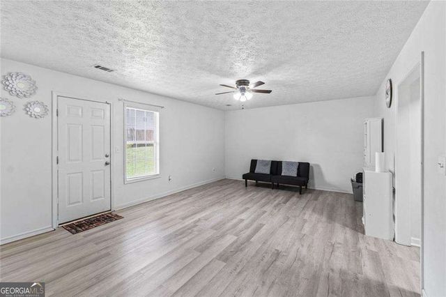 242 Birch Circle, Riverdale, GA 30274