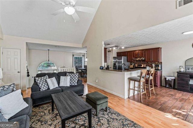 242 Birch Circle, Riverdale, GA 30274