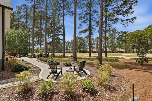 28 Augusta Drive, Southern Pines, NC 28387