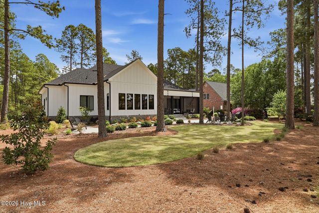 28 Augusta Drive, Southern Pines, NC 28387