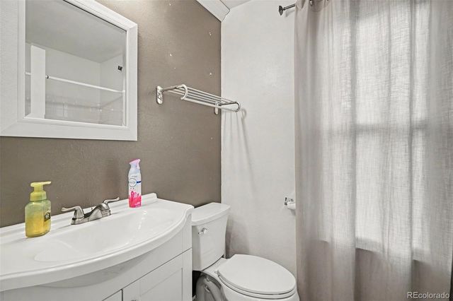 9647 W Elmhurst Place, Littleton, CO 80128