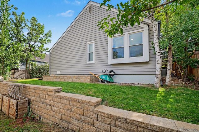 9647 W Elmhurst Place, Littleton, CO 80128