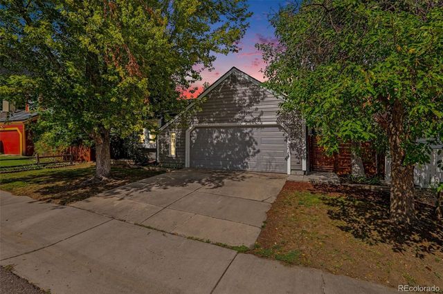 9647 W Elmhurst Place, Littleton, CO 80128
