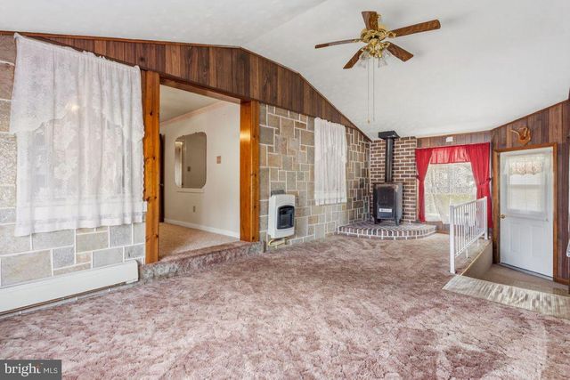 19 N JEFFERSON ST, Hanover, PA 17331