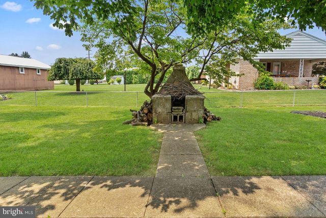 19 N JEFFERSON ST, Hanover, PA 17331