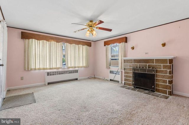 19 N JEFFERSON ST, Hanover, PA 17331