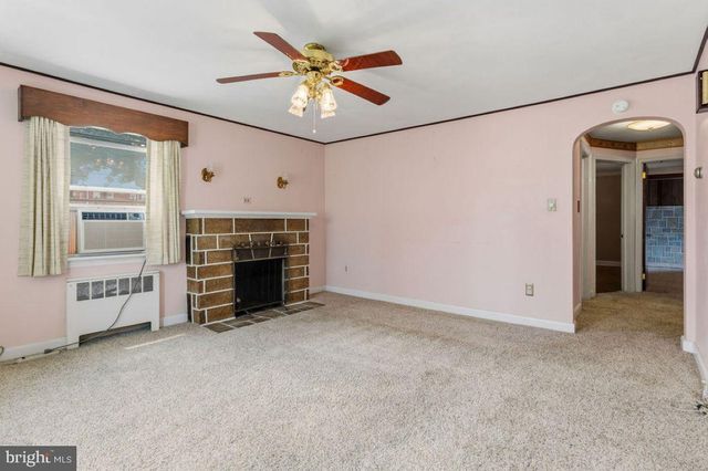 19 N JEFFERSON ST, Hanover, PA 17331