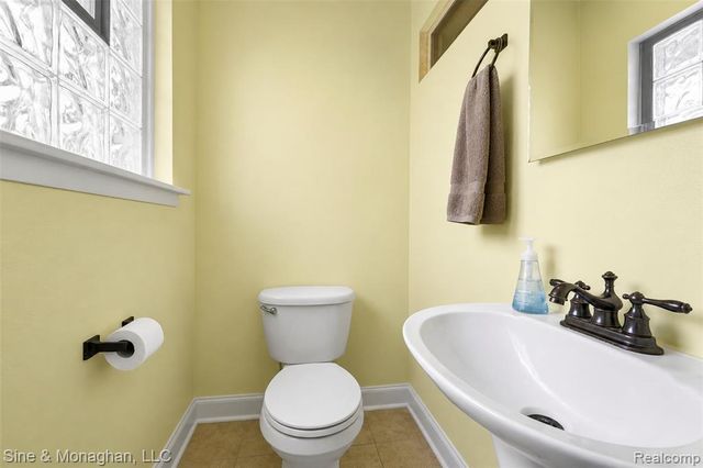 1515 Westchester Street, Westland, MI 48186