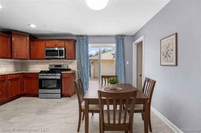 1515 Westchester Street, Westland, MI 48186