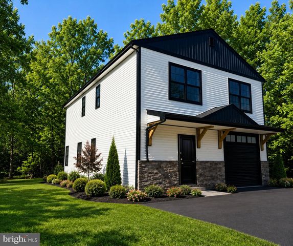 821 MIDDLE RD, Baltimore, MD 21220