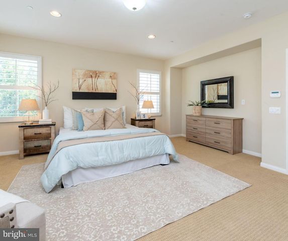 821 MIDDLE RD, Baltimore, MD 21220