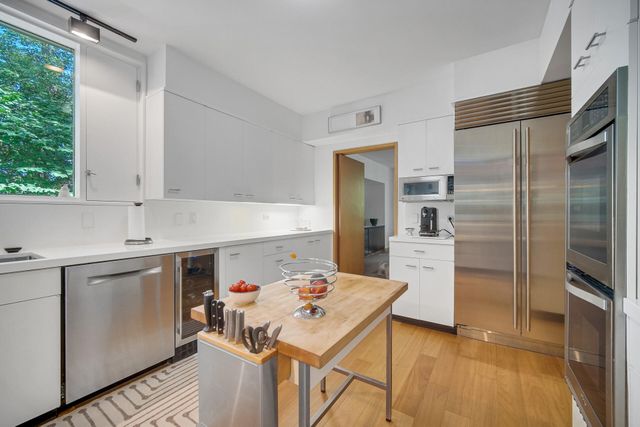 1447 Oak Park Drive, Munster, IN 46321