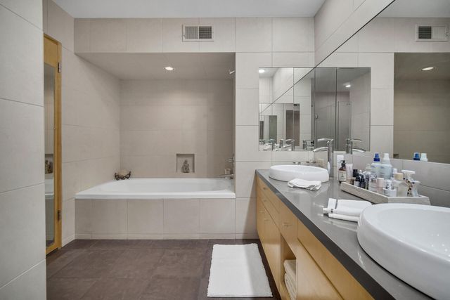 1447 Oak Park Drive, Munster, IN 46321