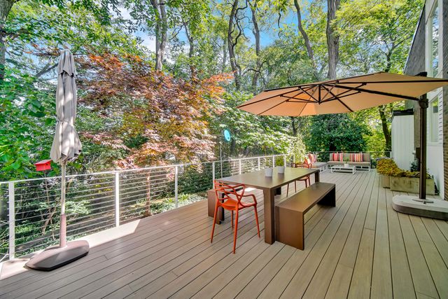 1447 Oak Park Drive, Munster, IN 46321