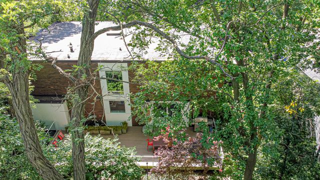 1447 Oak Park Drive, Munster, IN 46321