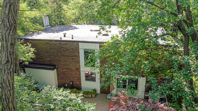 1447 Oak Park Drive, Munster, IN 46321