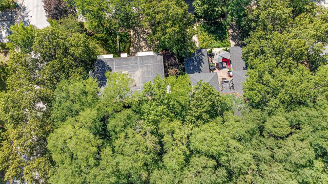 1447 Oak Park Drive, Munster, IN 46321