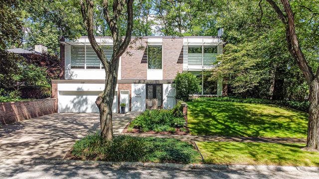 1447 Oak Park Drive, Munster, IN 46321