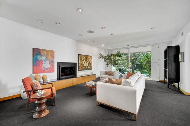 1447 Oak Park Drive, Munster, IN 46321