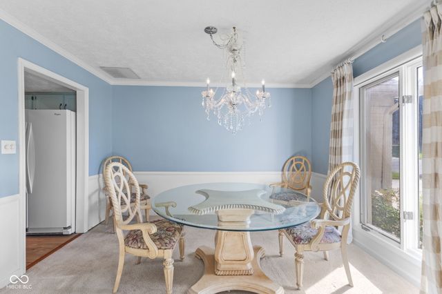 609 La Reforma Drive, Greenwood, IN 46143