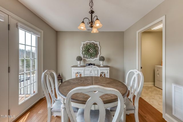 664 Grays Pointe Court -, Johnson City, TN 37615