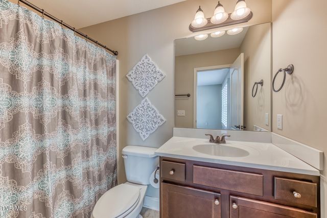 664 Grays Pointe Court -, Johnson City, TN 37615