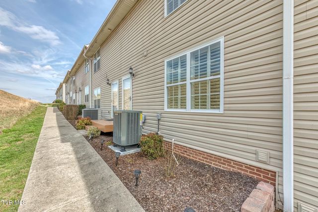 664 Grays Pointe Court -, Johnson City, TN 37615