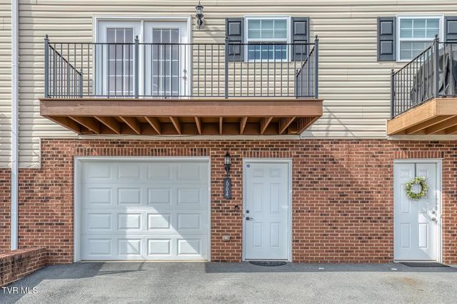 664 Grays Pointe Court -, Johnson City, TN 37615