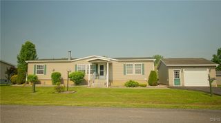 9 Sunrise Blvd E, Westmoreland, NY 13440