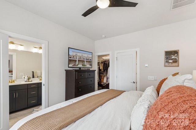 12106 Brooklyn Avenue, Charlotte, NC 28204