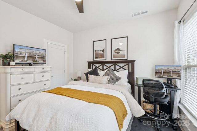 12106 Brooklyn Avenue, Charlotte, NC 28204