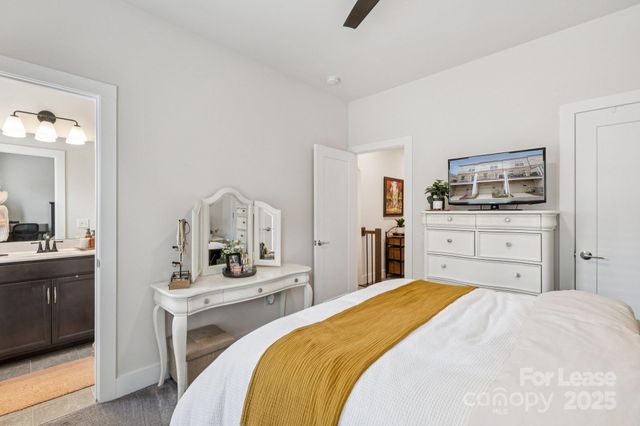 12106 Brooklyn Avenue, Charlotte, NC 28204