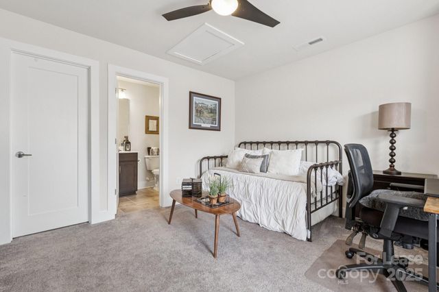 12106 Brooklyn Avenue, Charlotte, NC 28204