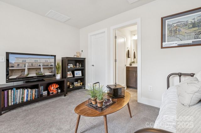 12106 Brooklyn Avenue, Charlotte, NC 28204