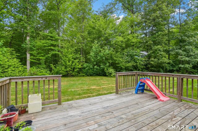 25 Spring Rock Road, East Lyme, CT 06333