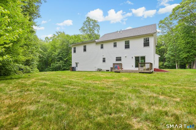 25 Spring Rock Road, East Lyme, CT 06333