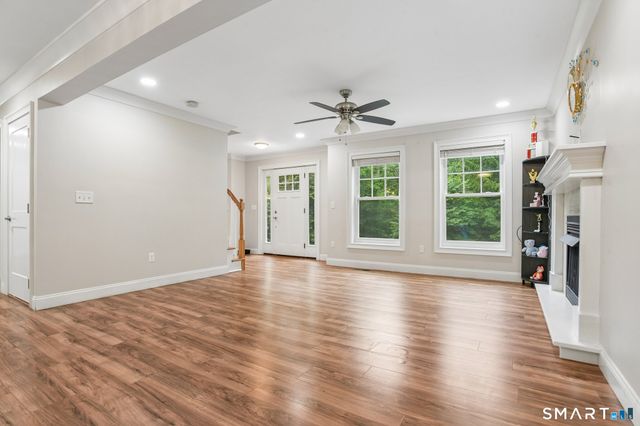 25 Spring Rock Road, East Lyme, CT 06333