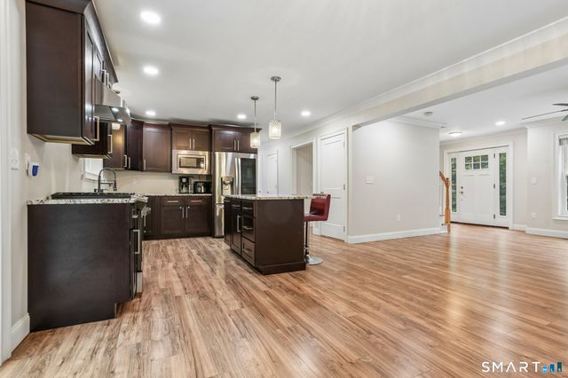 25 Spring Rock Road, East Lyme, CT 06333