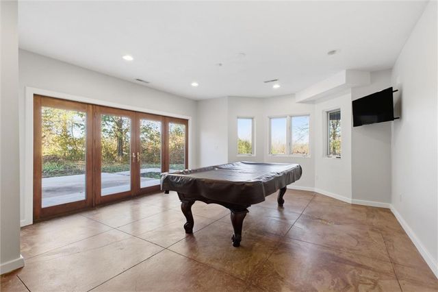 23775 Old Kansas City Road, Spring Hill, KS 66083