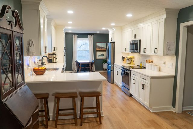 205 Glenbrook Court, Frankfort, KY 40601