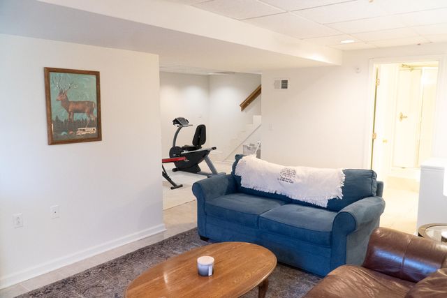 205 Glenbrook Court, Frankfort, KY 40601